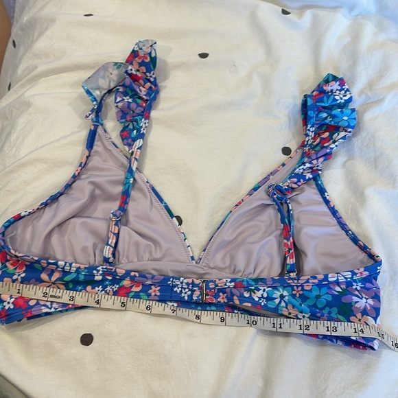 Cup She Bathing Suit - Picture 4 of 7